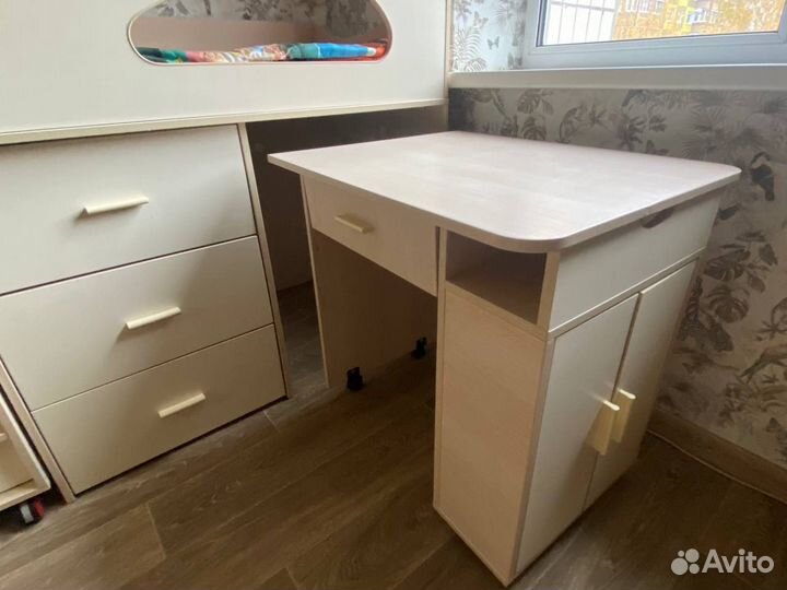 Детский уголок: кровать - чердак 160 см