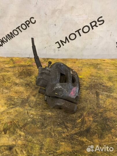 Суппорт передний левый Peugeot 3008 Citroen C4 B7