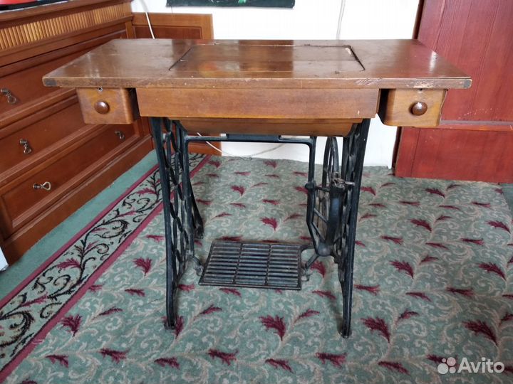 Швейная машина