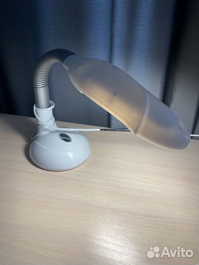 Лампа настольная