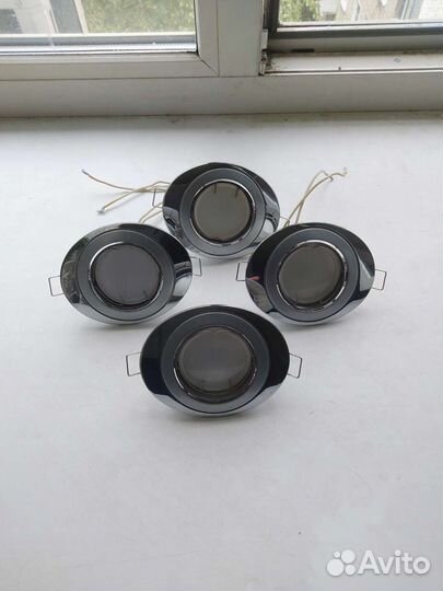 Встраиваемые светильники с лампочками