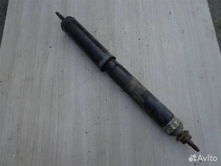 Амортизатор передний Land Rover Defender