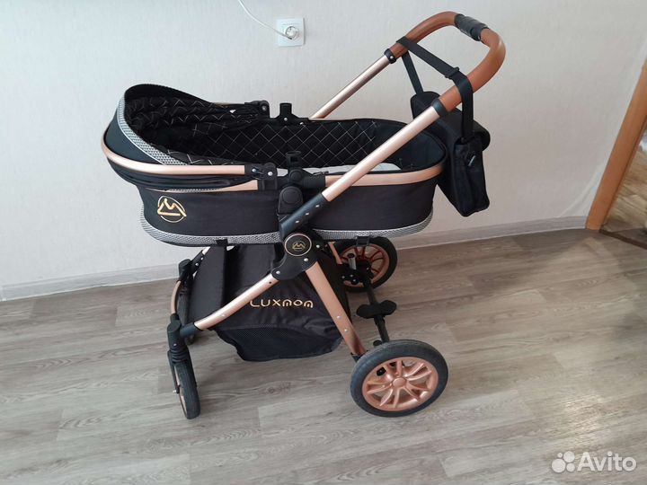 Коляска 2 в 1 luxmom V9 (черная)