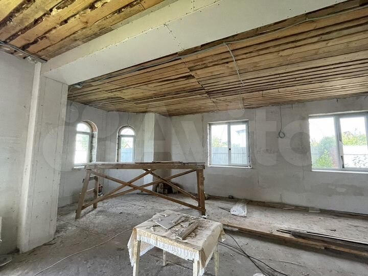 Дом 250 м² на участке 5 сот.