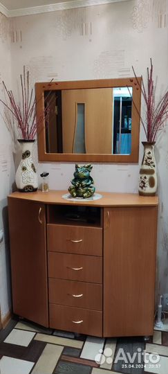 Шкаф прихожая и Комод с зеркалом