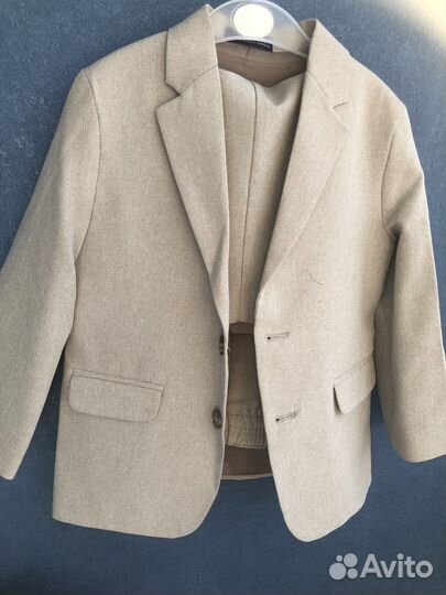 Костюм классический на мальчика 4-6 лет