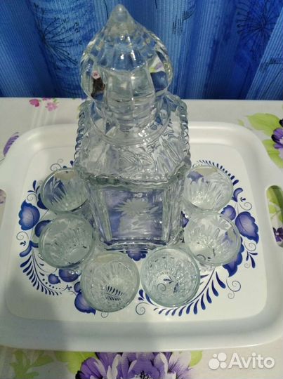 Набор стеклянный (кувшин и стопки)