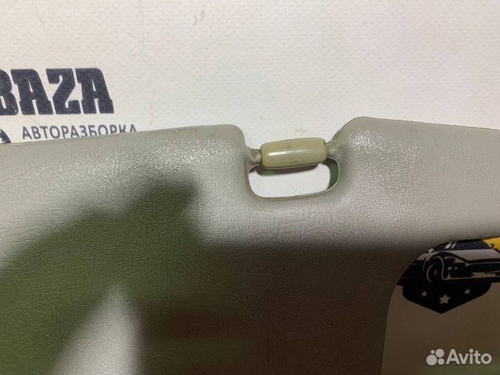 Козырек солнцезащитный L