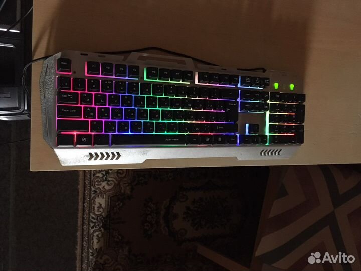 Клавиатура с подсветкой