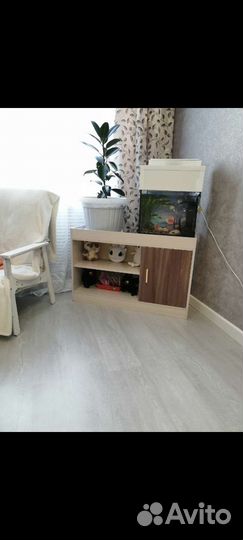 Полка навесная или тумба