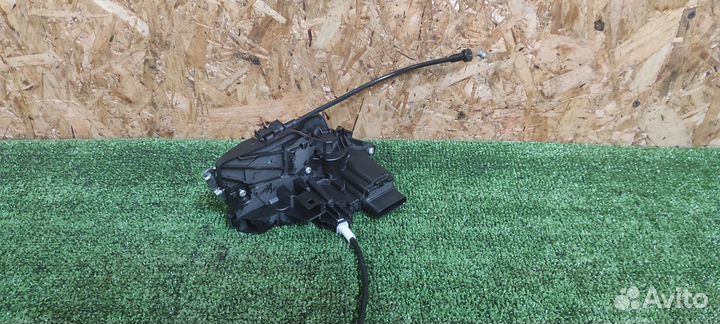 Замок задней правой двери volvo XC40 XC90 XC60