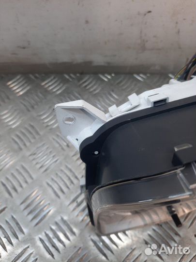 Щиток приборов (приборная панель) Jeep Compass