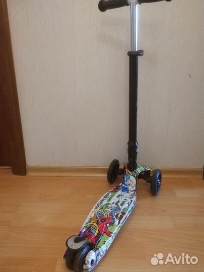 Самокат детский 3х колесный, светящиеся колеса