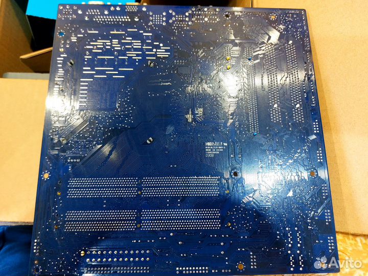 Материнская плата