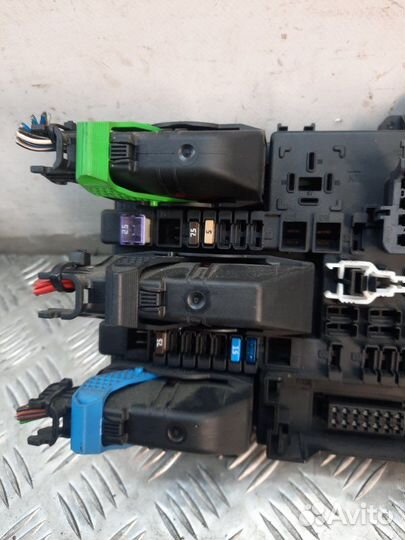 Блок предохранителей Opel Astra универсал 1.7