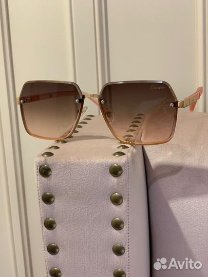 Солнцезащитные очки женские