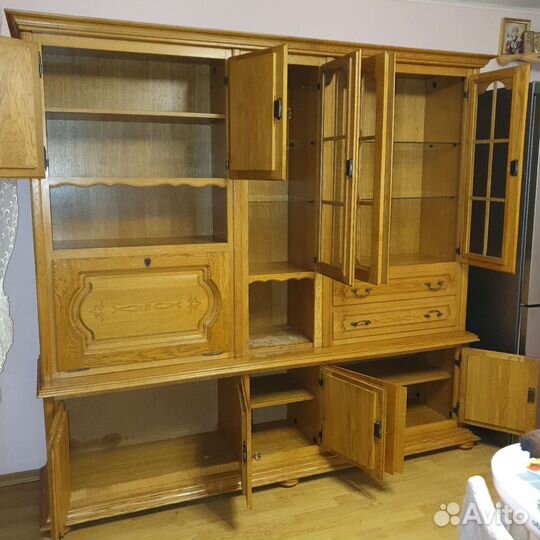 Буфеты и серванты