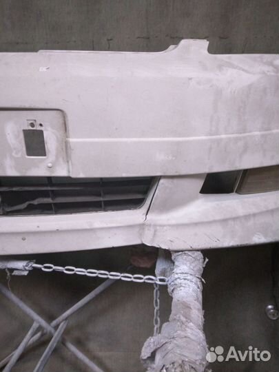 Бампер на toyota ipsum