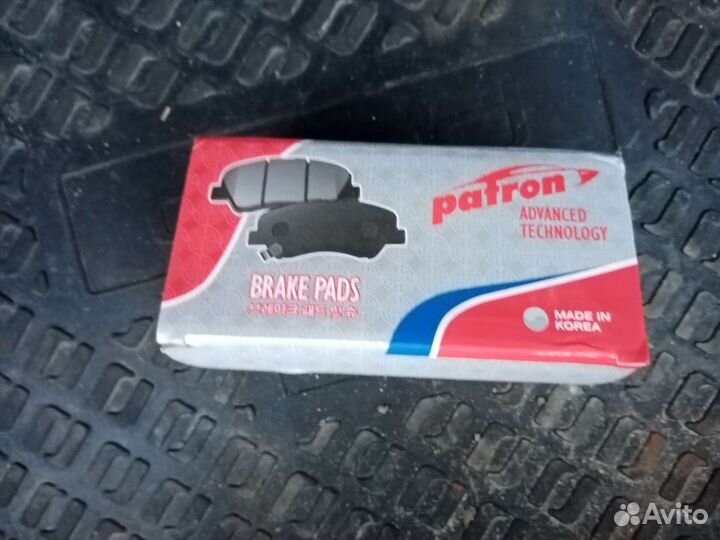 Колодки тормозные передние