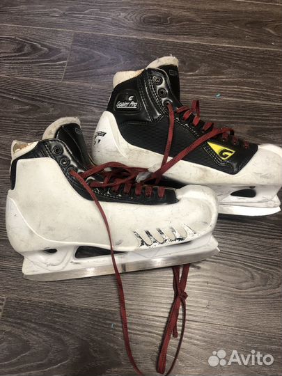 Продается хоккейная-вратарская форма