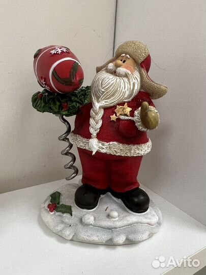 Новогодняя коллекция посуды и предметов интерьера