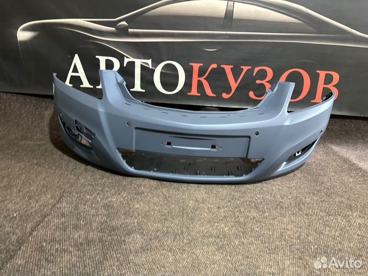 Бампер передний Opel Zafira 2008-2011