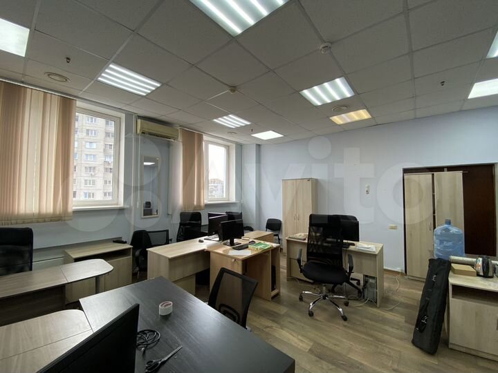 Офис, 223 м² со включенными коммунальными