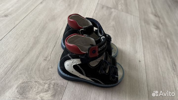 Сандалии для мальчиков ортопедические