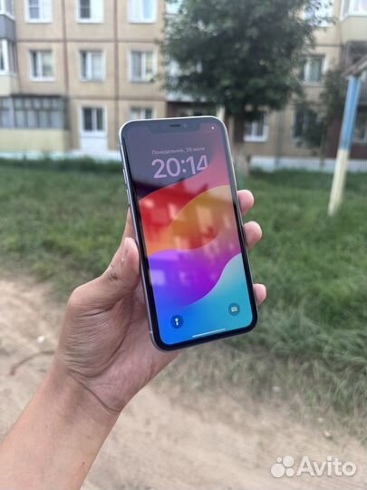 iPhone 11, 128 ГБ