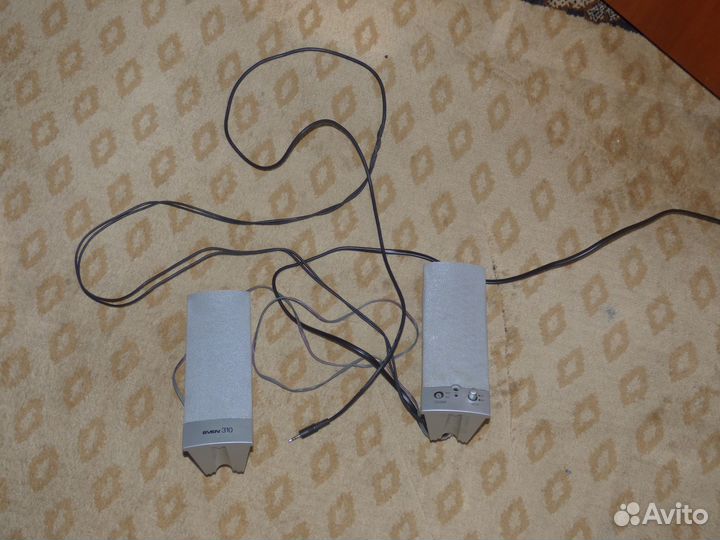 Колонки активные Genius SP-120 или Sven 310