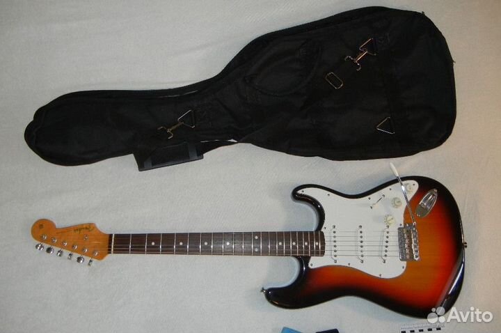 Fender Stratocaster st-62 Japan USA 2004 Фендер