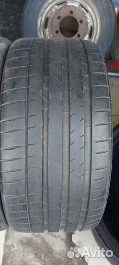 Michelin Pilot Sport 4 S 285/30 R22