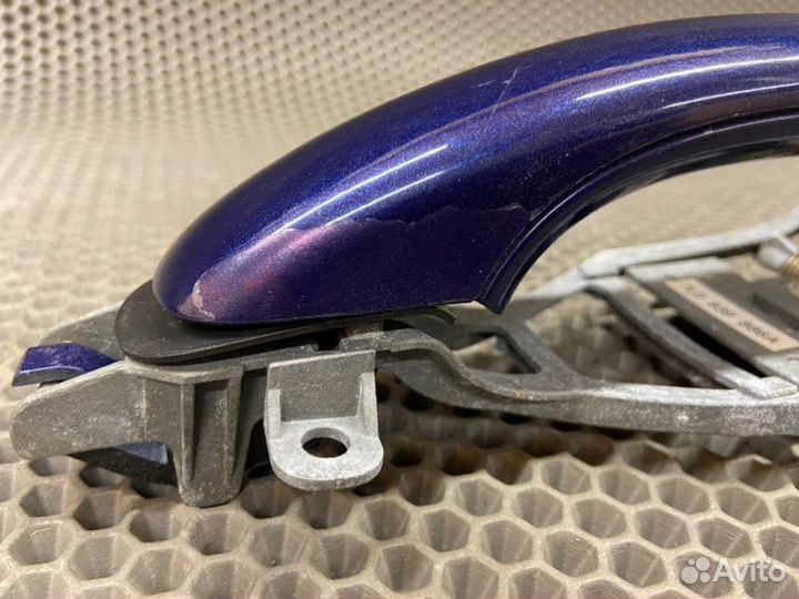 Ручка двери наружная з/п + кронштейн Touareg 02-10