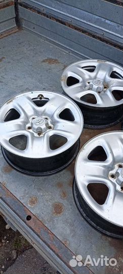 Диски r17 5x114.3 и резина на 17