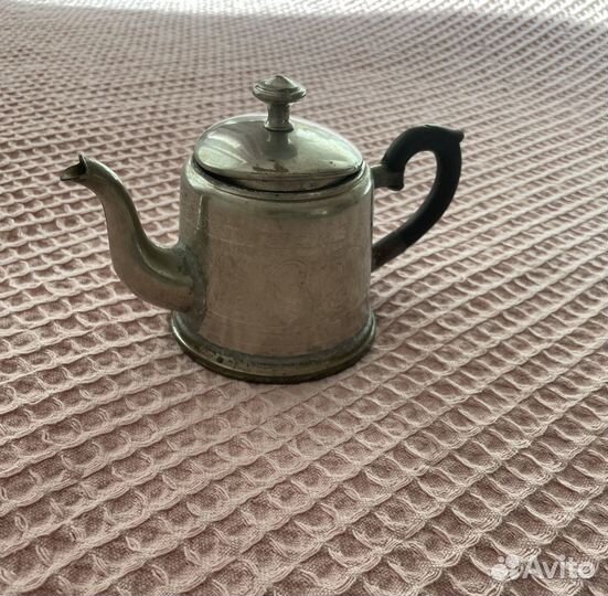 Антиквариат. Сахарница и чайник-заварник 19 века