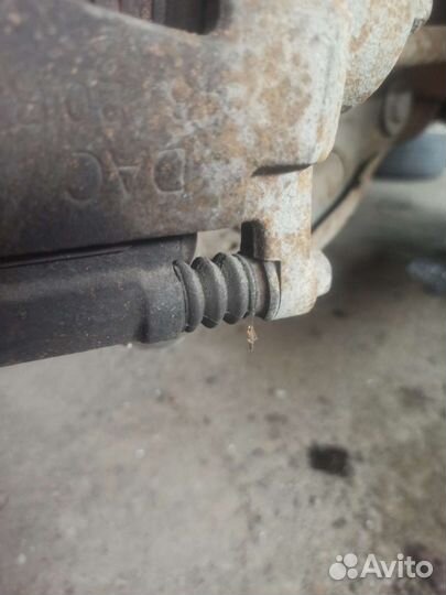 Суппорт передний правый Chevrolet Lanos Sens