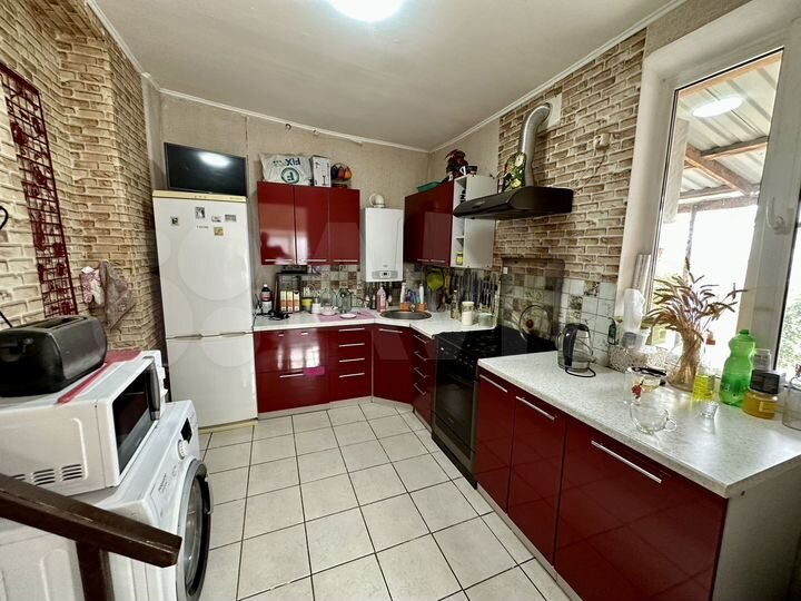 Дом 81 м² на участке 2,5 сот.