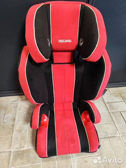 Детское автокресло 15 до 36 кг Recaro Monza Nova
