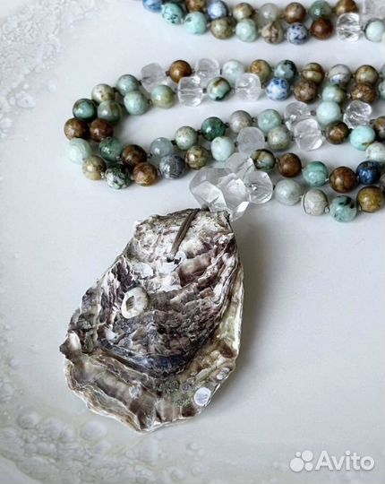 Мала с ракушкой устрицы