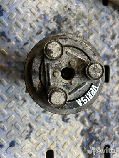 Компрессор кондиционера Mazda Verisa Demio 1.5