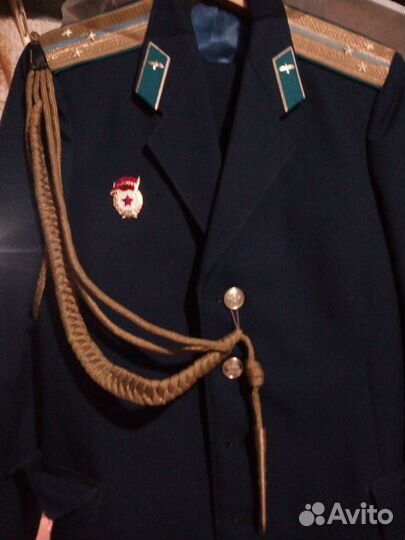 Военные аксельбанты