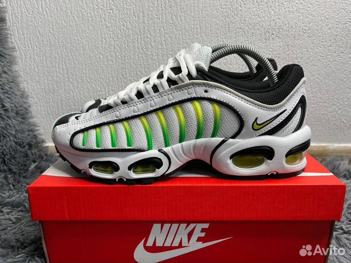 Кроссовки мужские Nike air max tailwind 4 зеленые