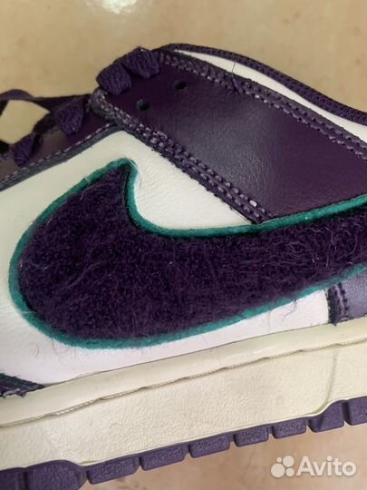 Nike SB Dunk Low Retro Chenille Swoosh