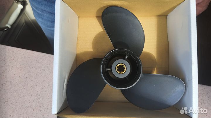 Продам гребной винт 3x8.5x9, Solas, 7шлицев