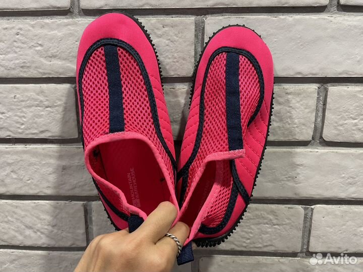 Аквашузы Mountain Warehouse