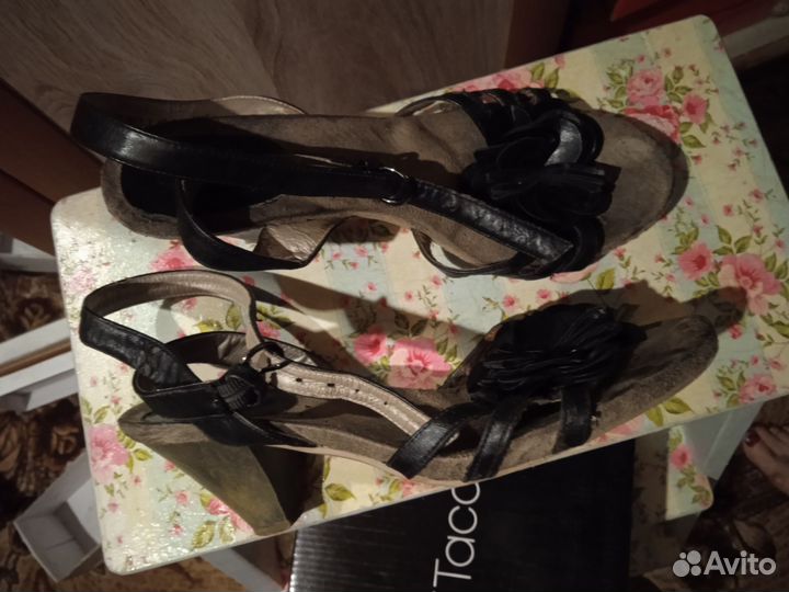 Босоножки женские