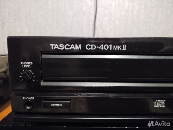 Tascam CD401(KSS151A новая)