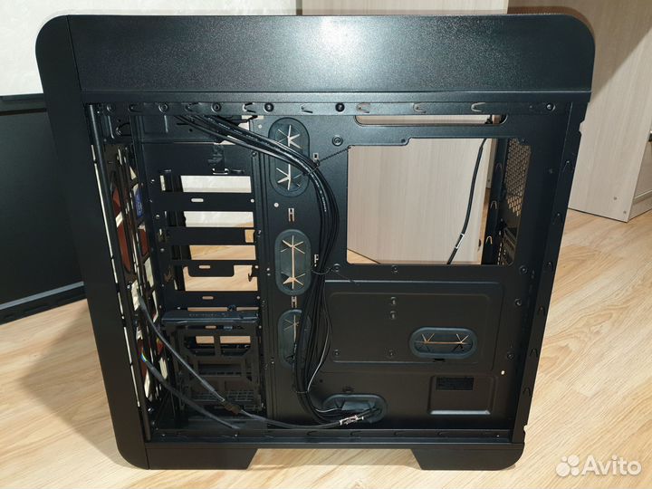 Thermaltake Core V71 с 4-мя Noctua NF-A20 PWM