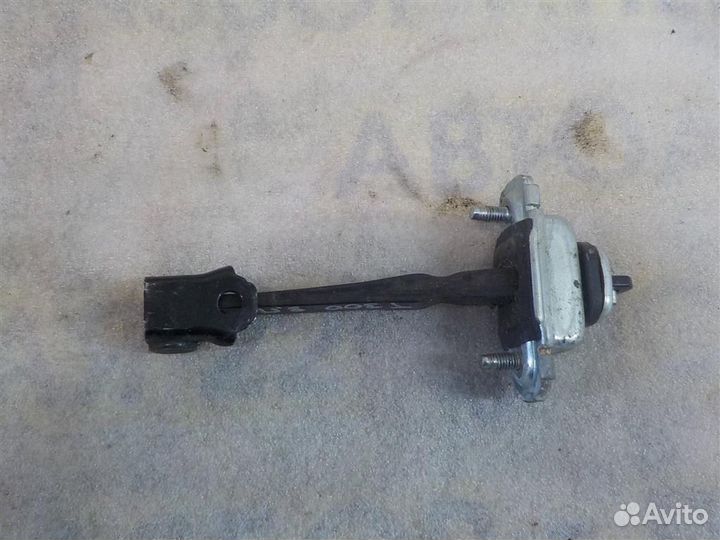 Ограничитель двери Chevrolet Aveo (T300) 2011