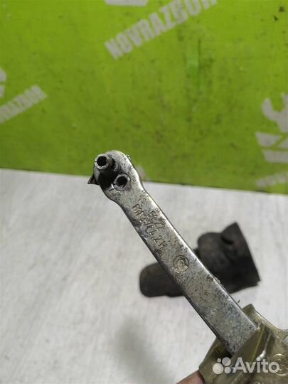 Ограничитель двери бмв Е39